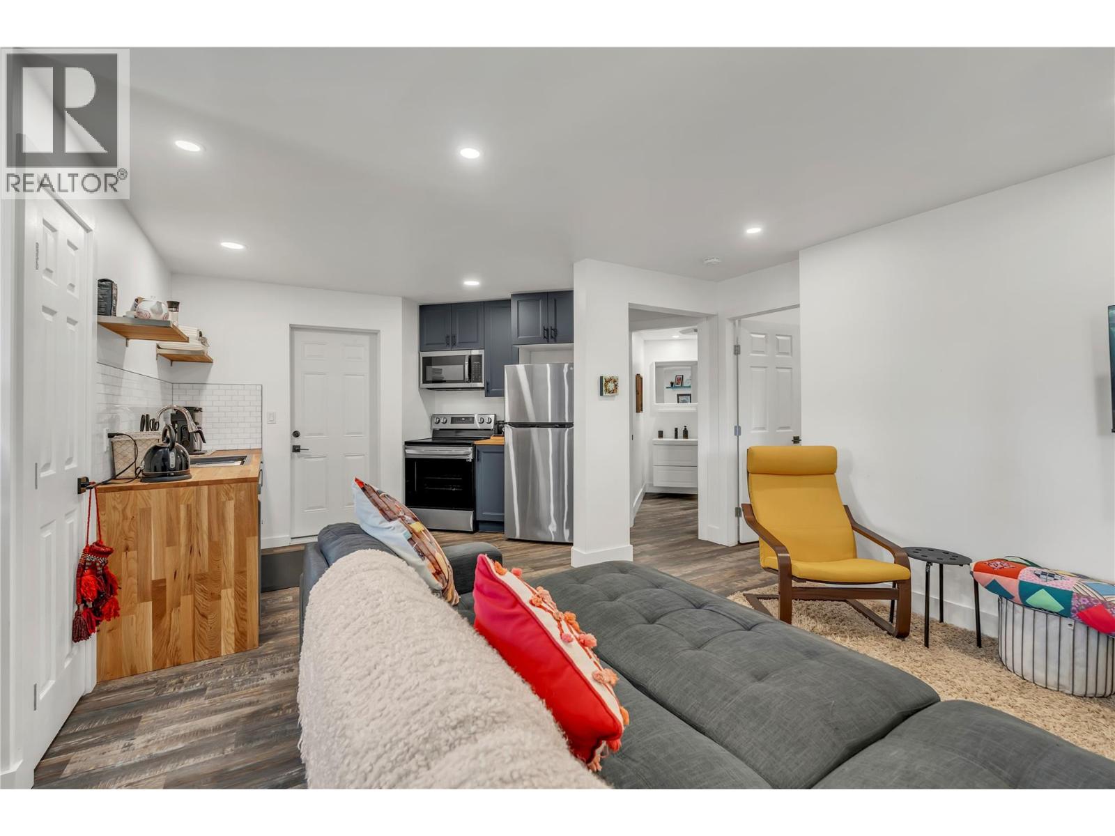 6788 INDIAN ROCK Road - 43