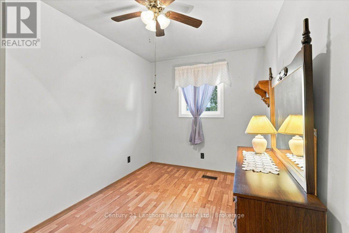 18 DINGMAN STREET - Image 15