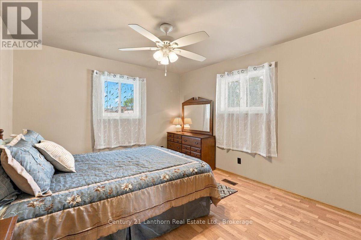 18 DINGMAN STREET - Image 19
