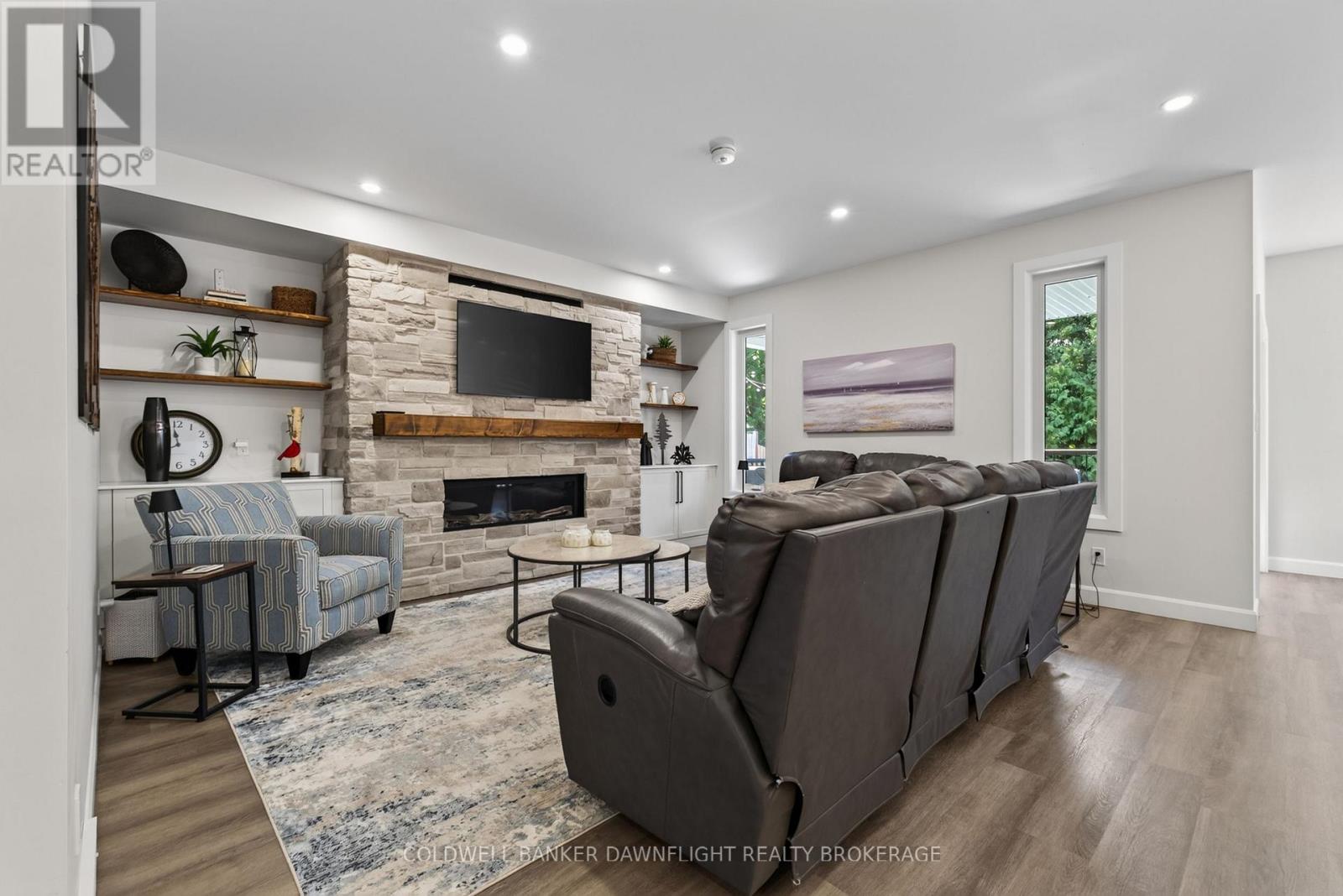 499 MOTZ BOULEVARD - Image 12