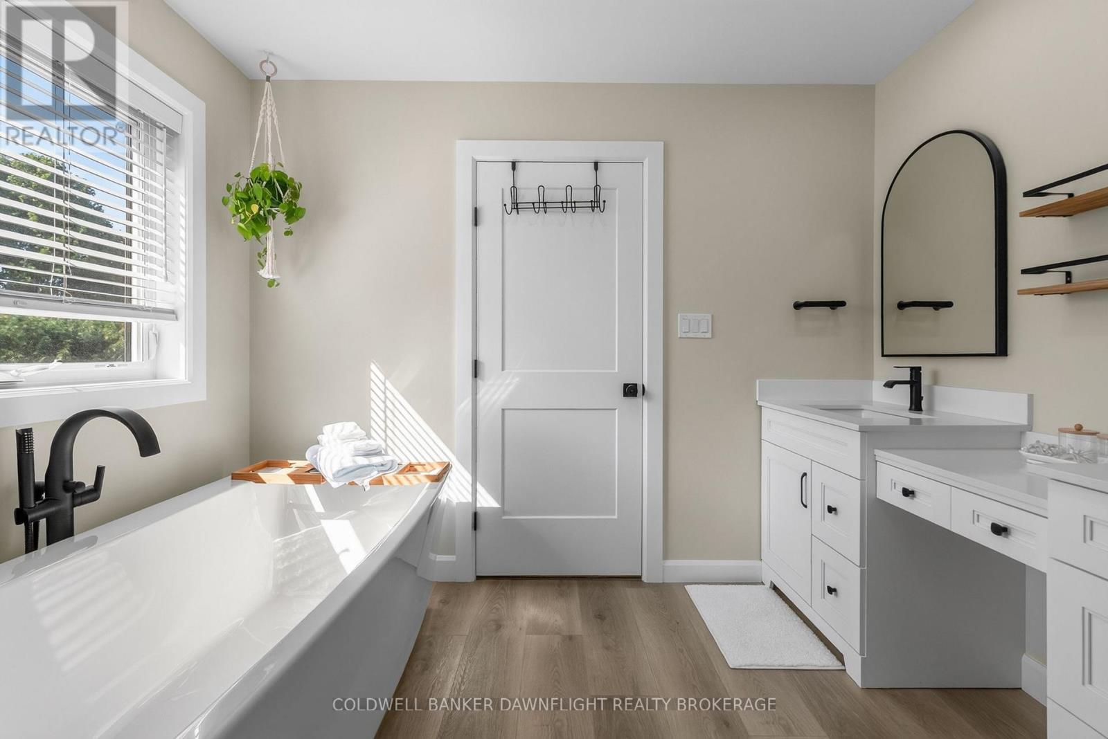 499 MOTZ BOULEVARD - Image 23