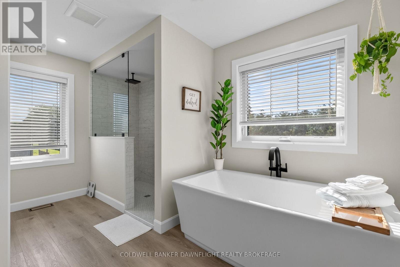 499 MOTZ BOULEVARD - Image 25