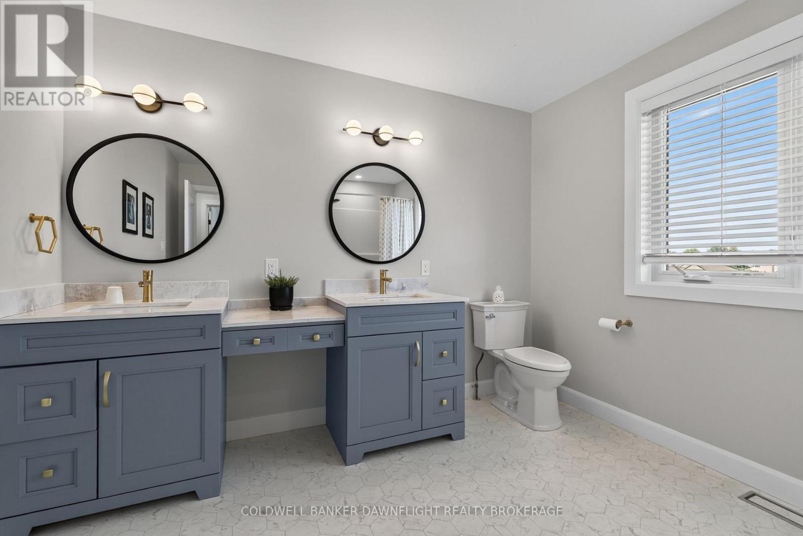 499 MOTZ BOULEVARD - Image 30