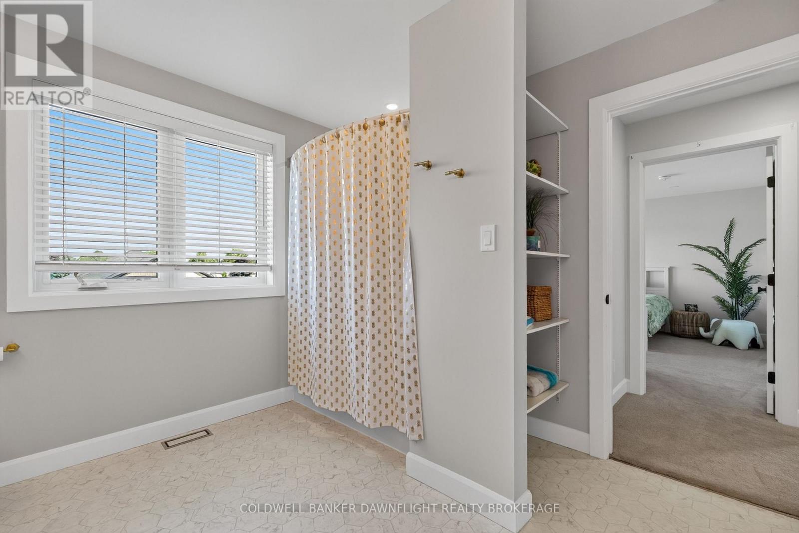 499 MOTZ BOULEVARD - Image 33