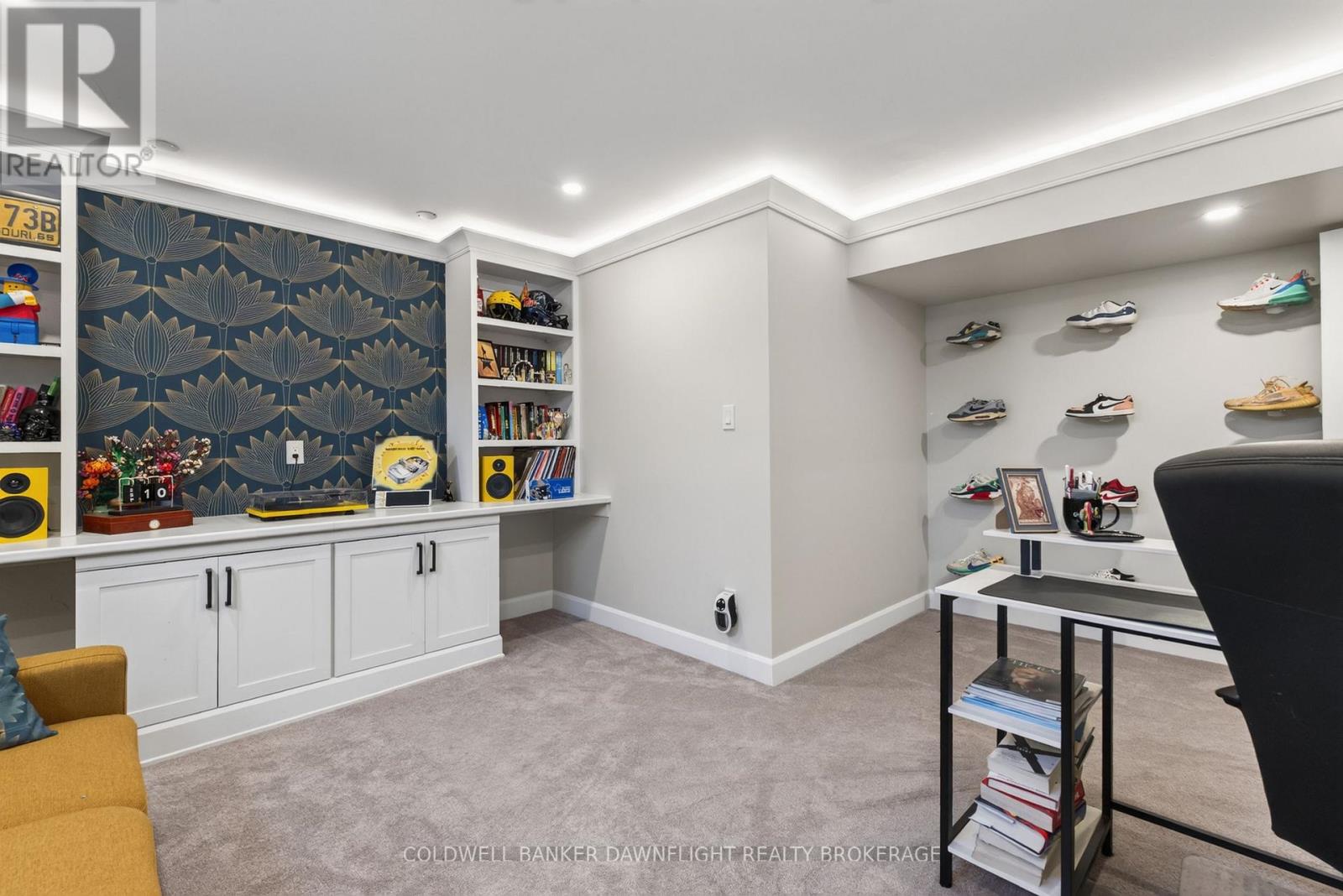 499 MOTZ BOULEVARD - Image 36