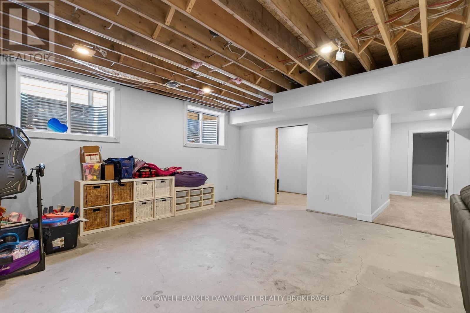 499 MOTZ BOULEVARD - Image 39