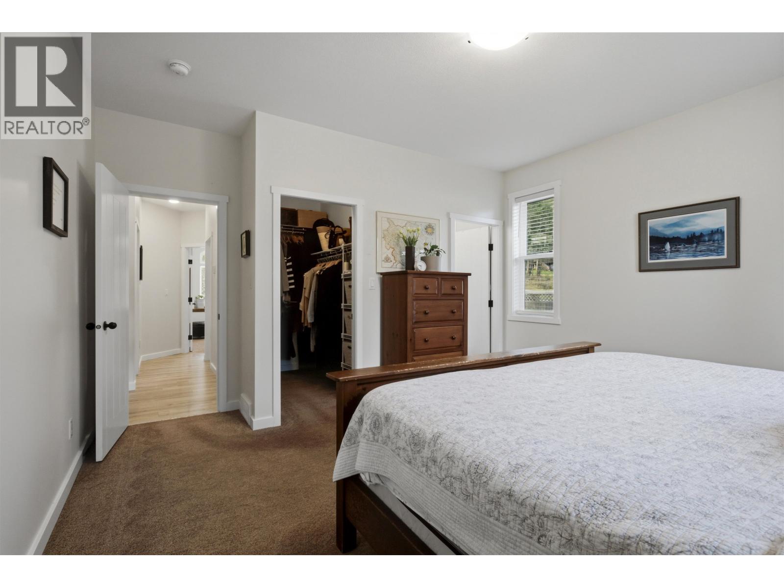 2050 S LAKESIDE DRIVE - Image 12