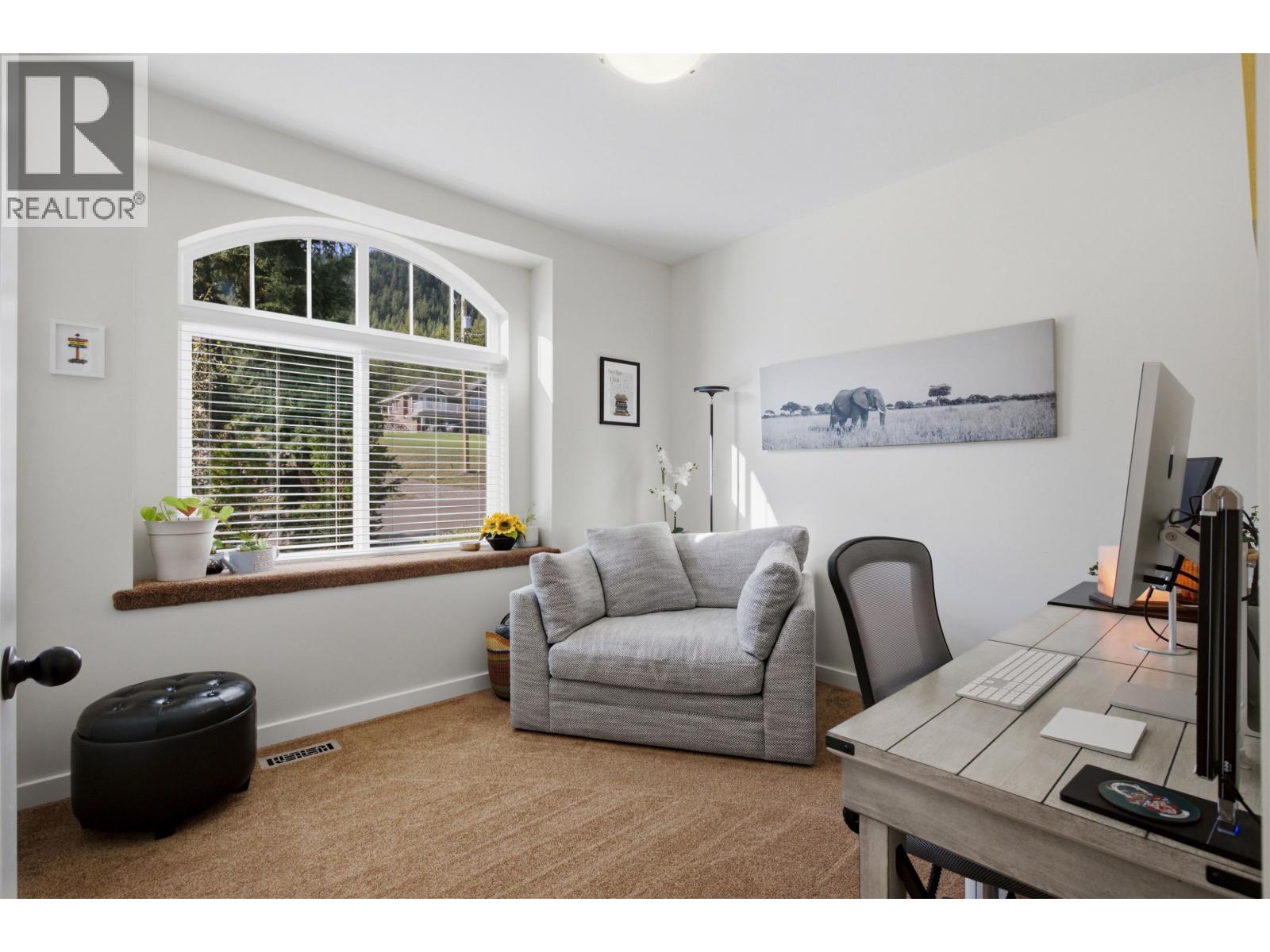 2050 S LAKESIDE DRIVE - Image 16