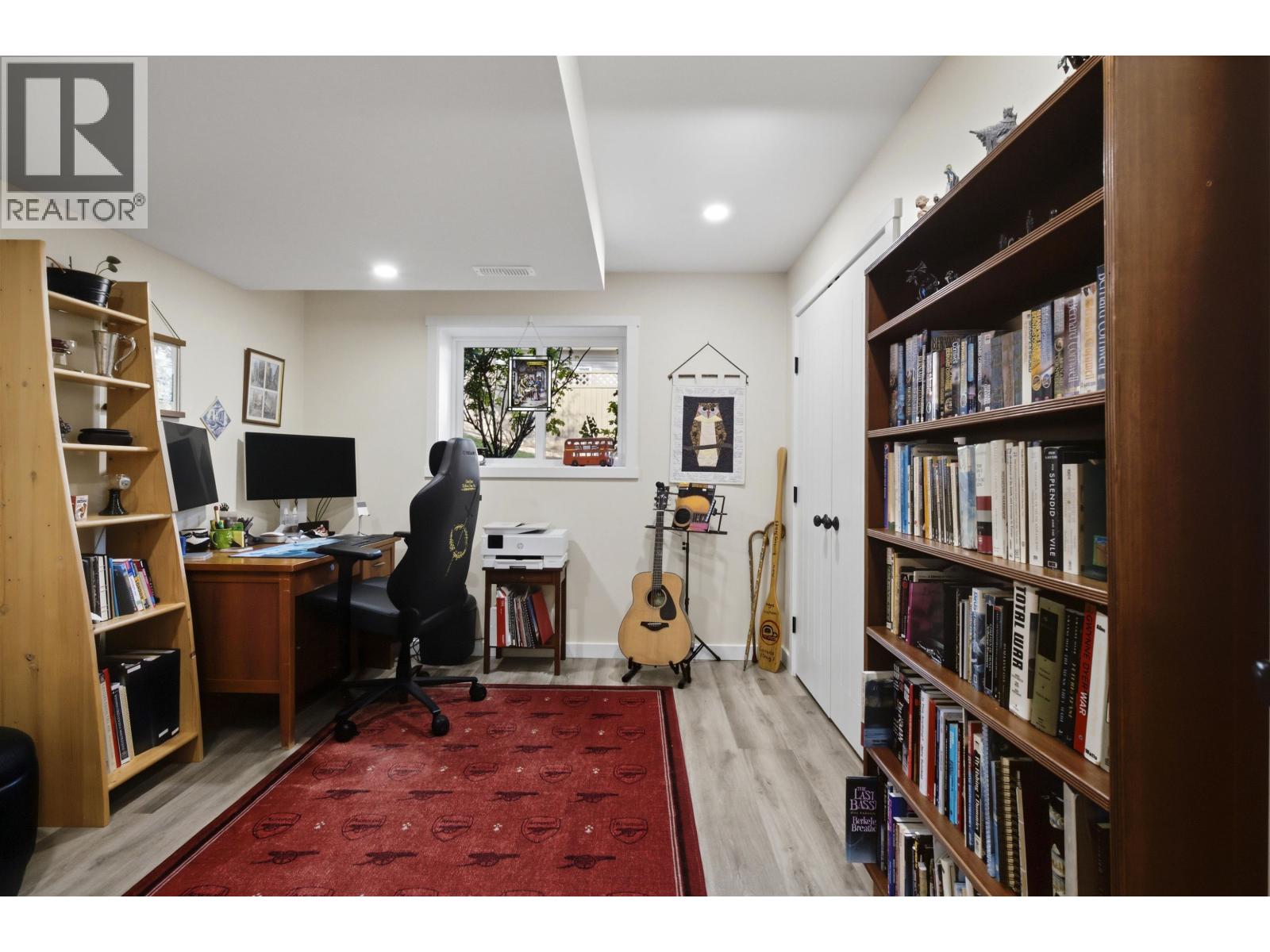2050 S LAKESIDE DRIVE - Image 22