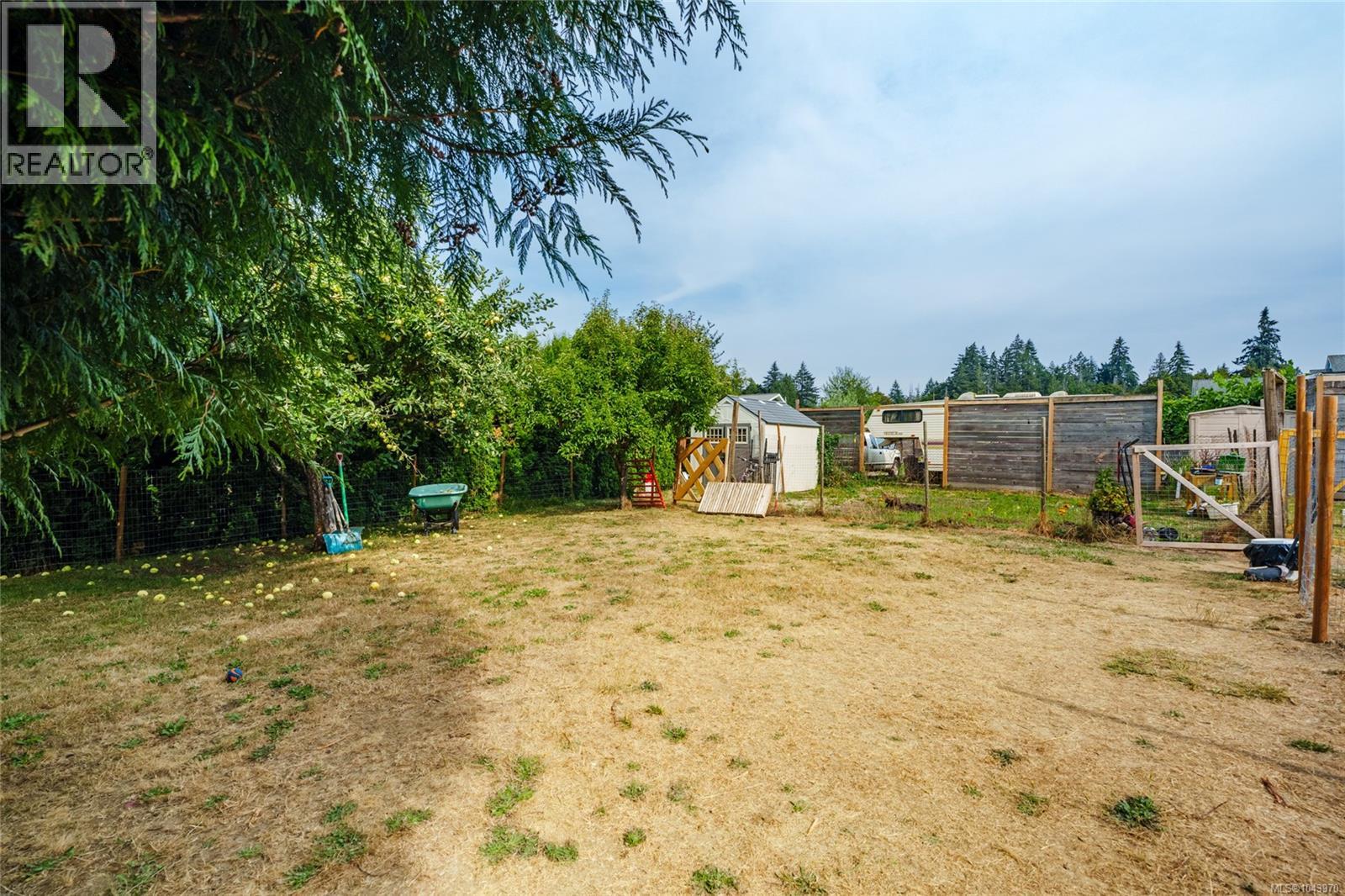 429 Davis Rd, Ladysmith