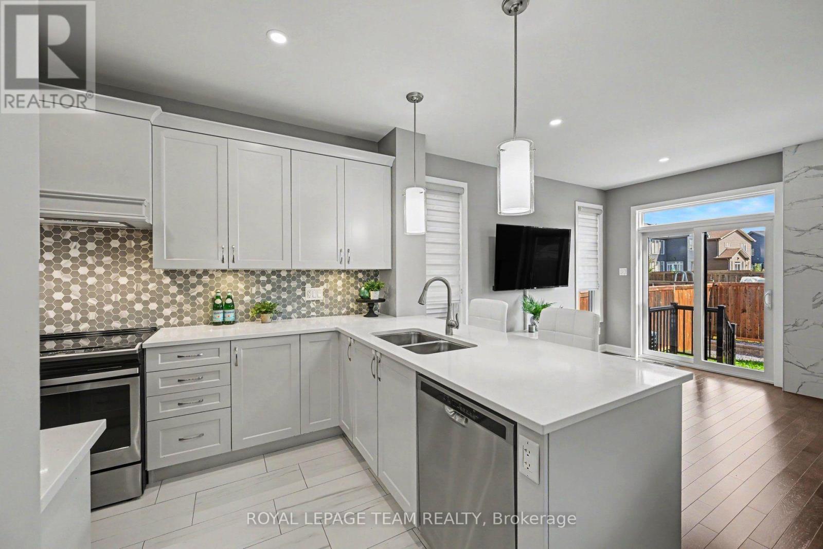 14 BERRYMAN STREET - 13