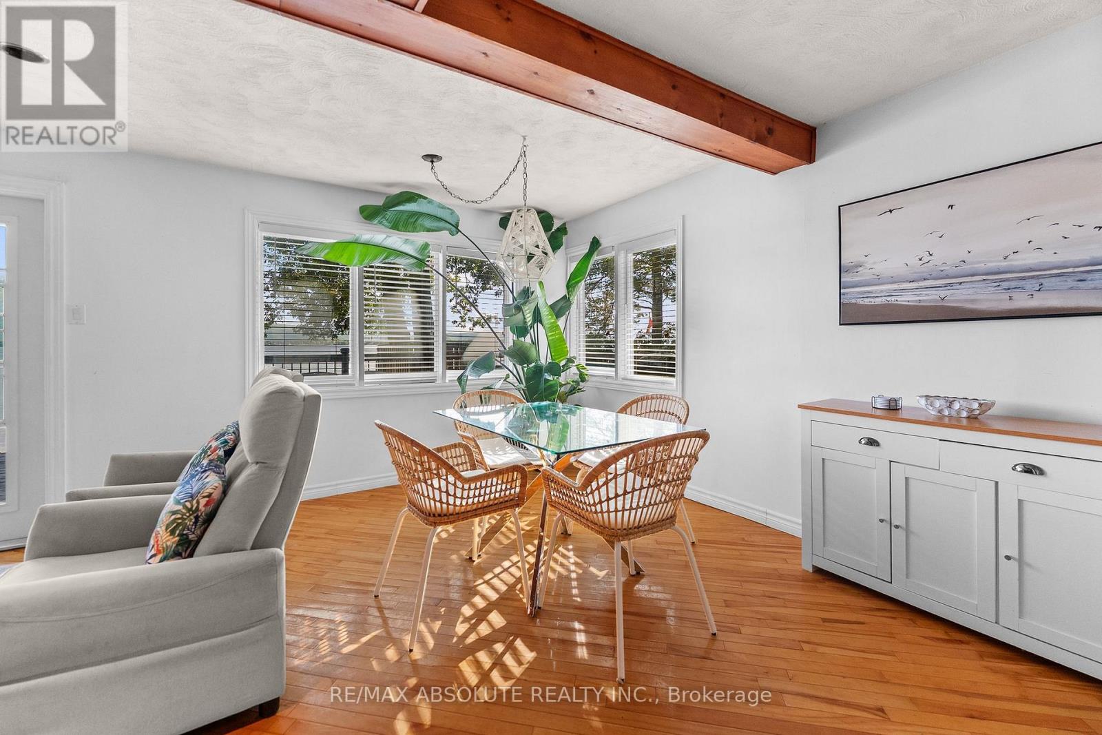 470 BAYVIEW DRIVE - 10
