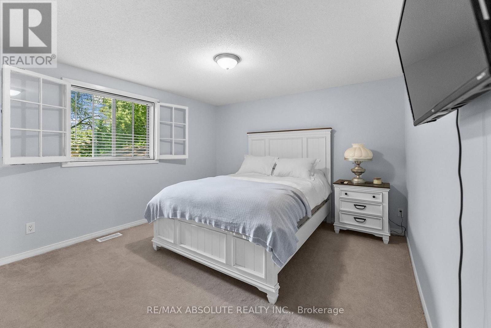 470 BAYVIEW DRIVE - Image 12