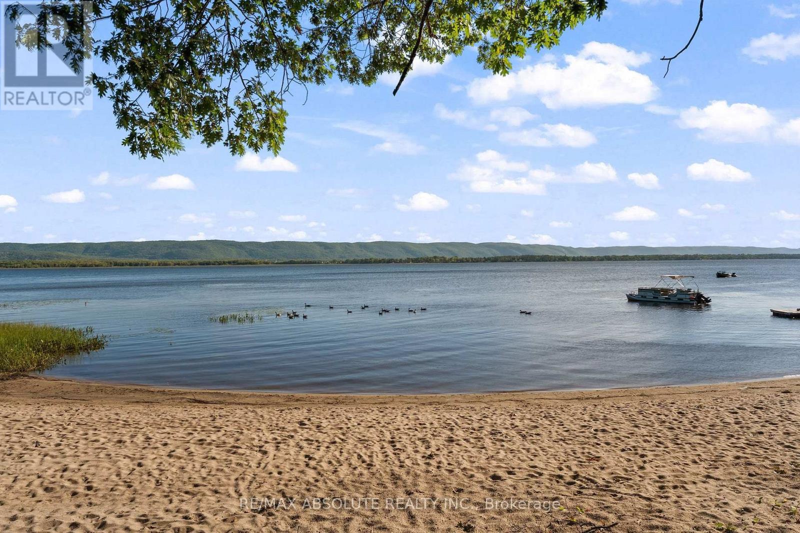 470 BAYVIEW DRIVE - Image 36