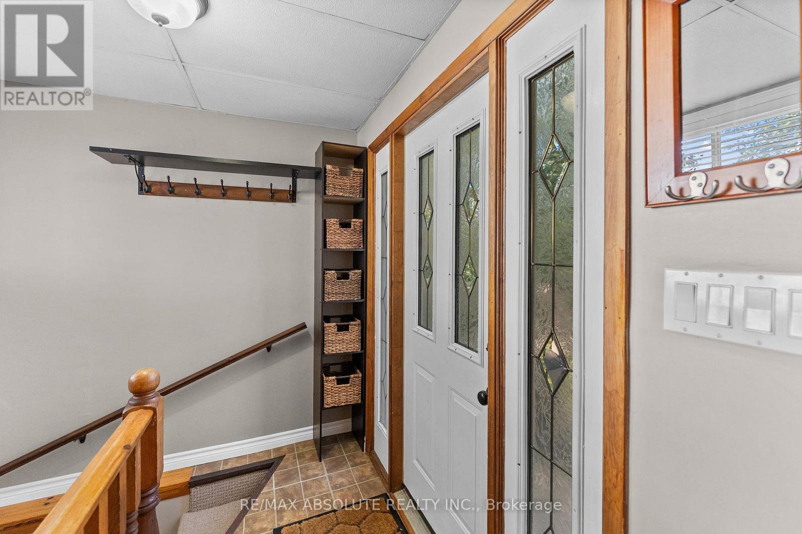 470 BAYVIEW DRIVE - 4