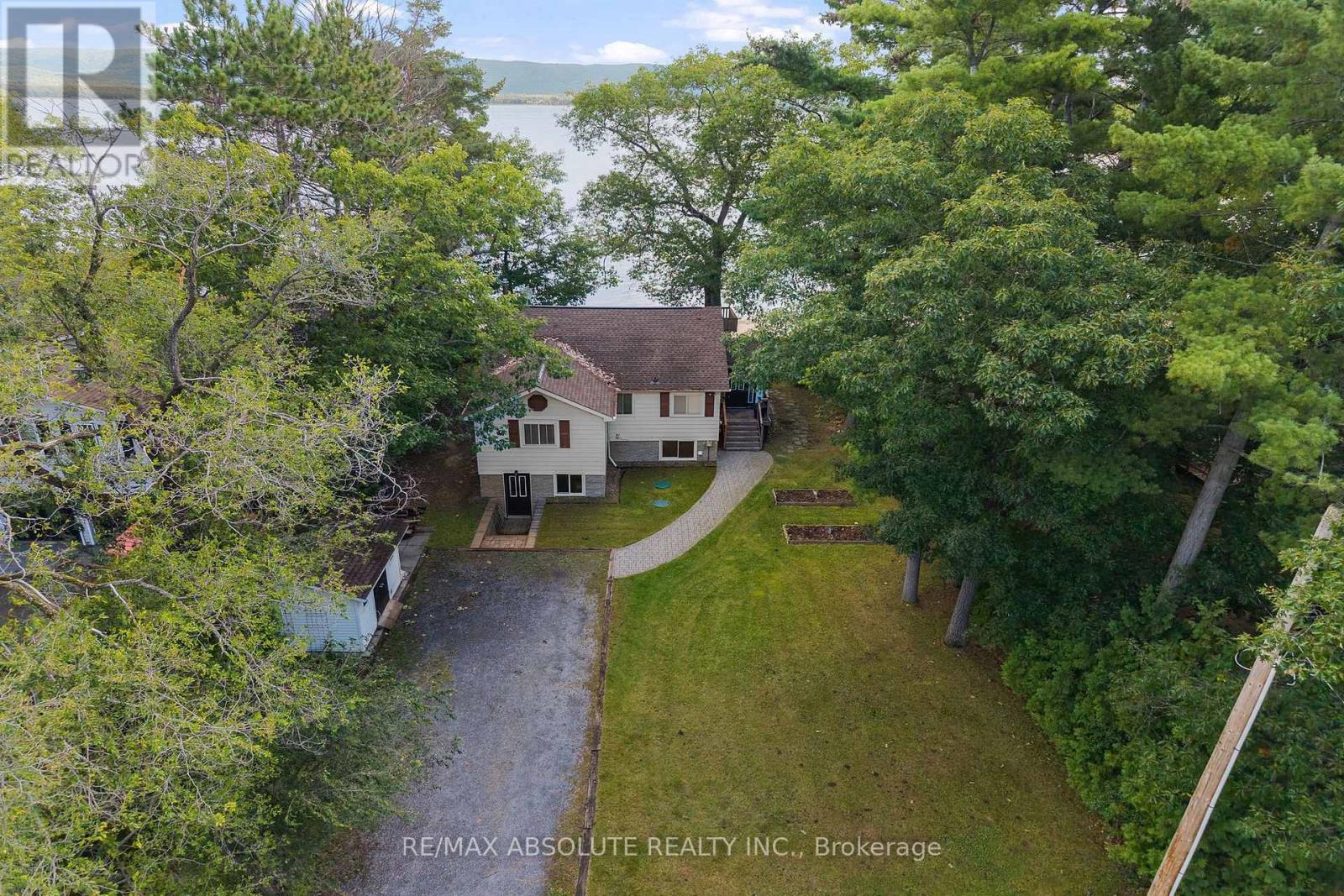 470 BAYVIEW DRIVE - 41