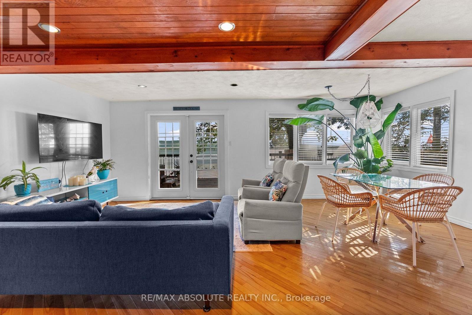 470 BAYVIEW DRIVE - 5