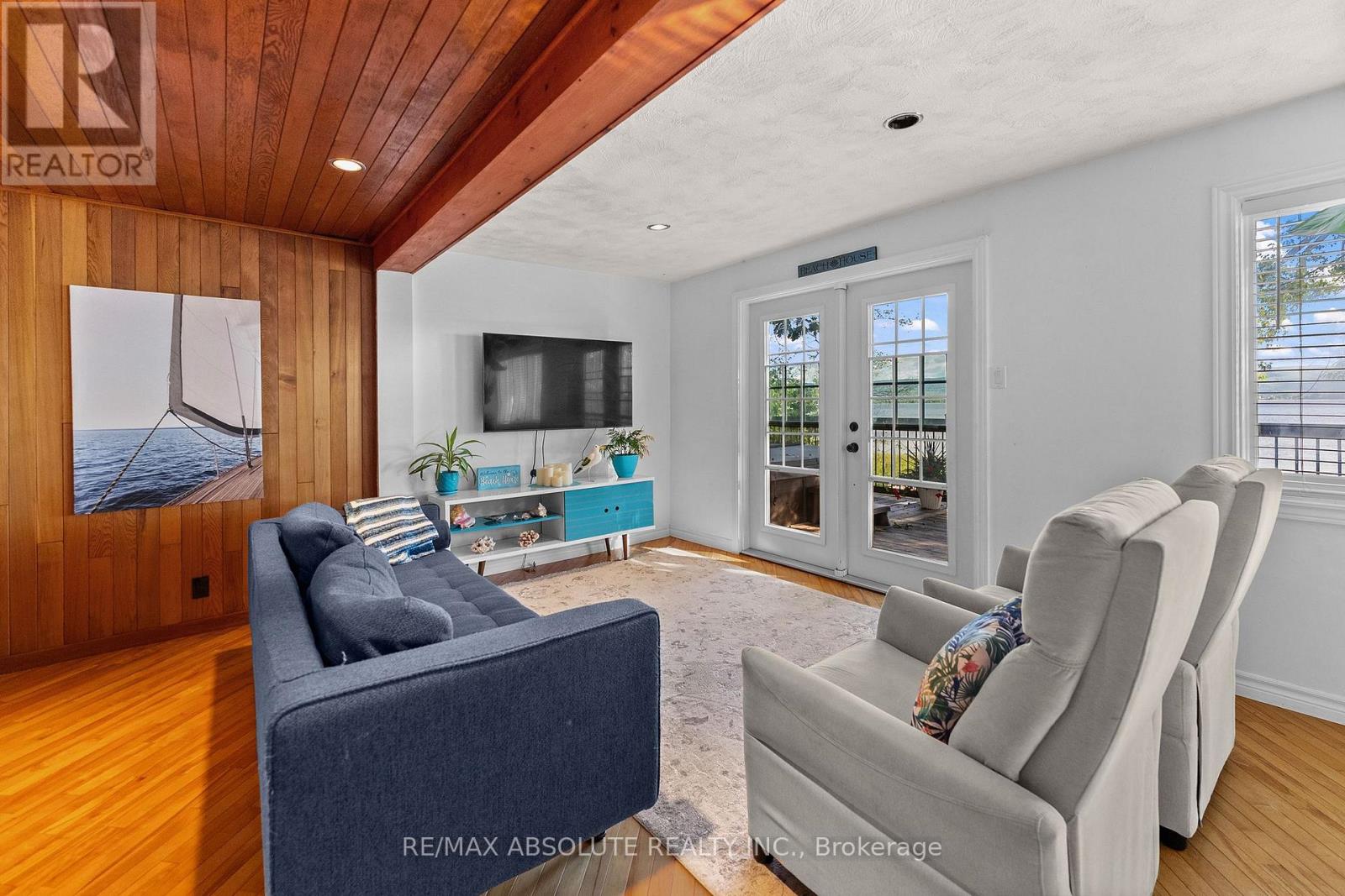 470 BAYVIEW DRIVE - 7
