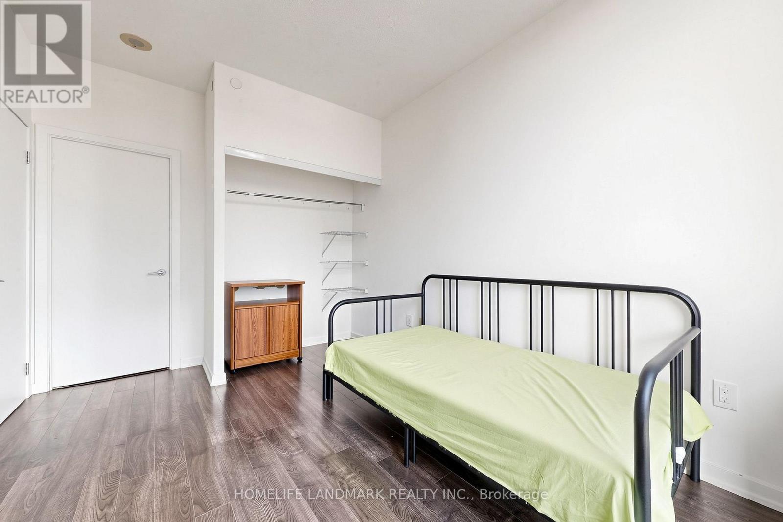 #909 62 FOREST MANOR ROAD - 25