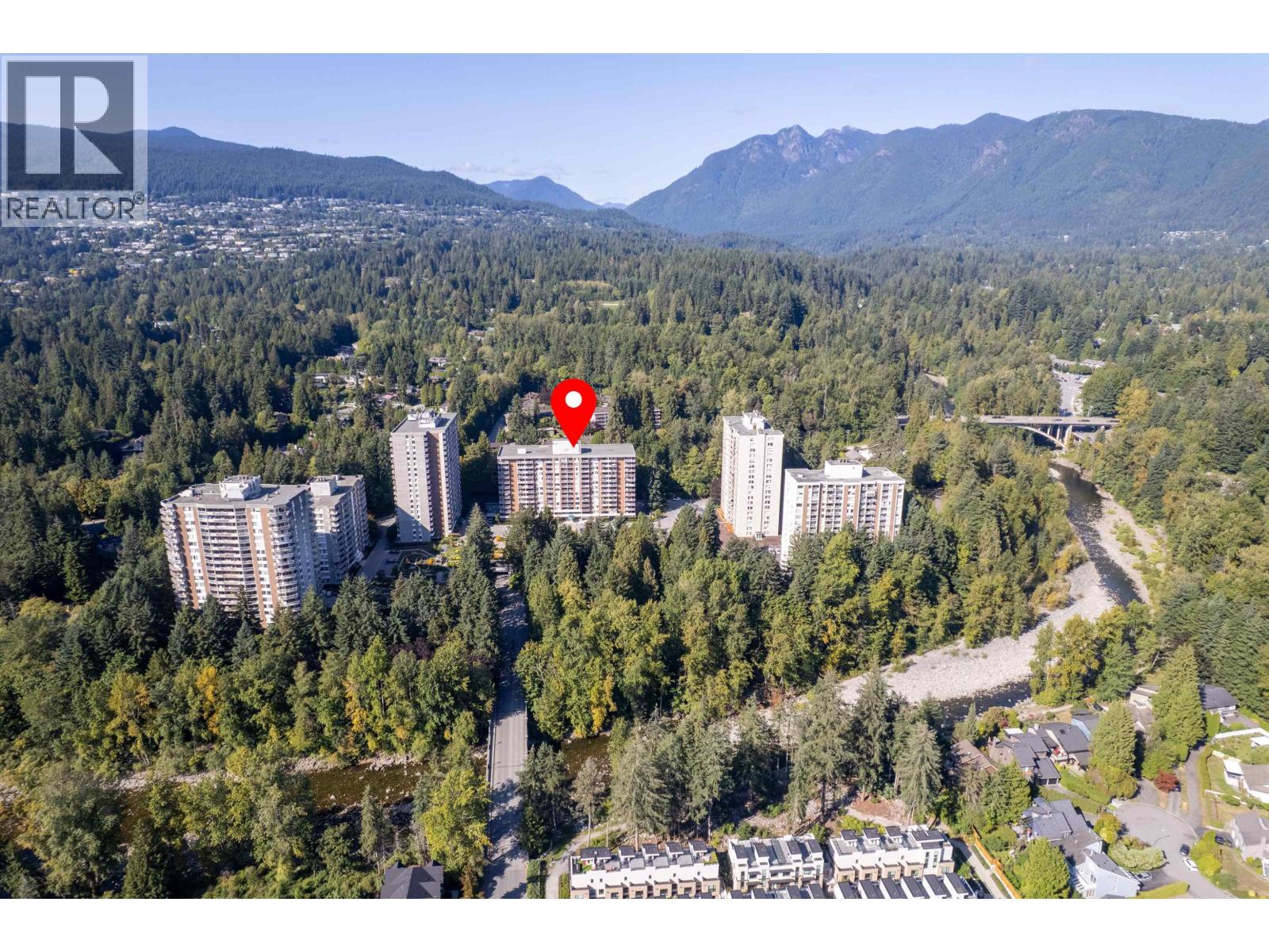 501 2012 FULLERTON AVENUE, North Vancouver