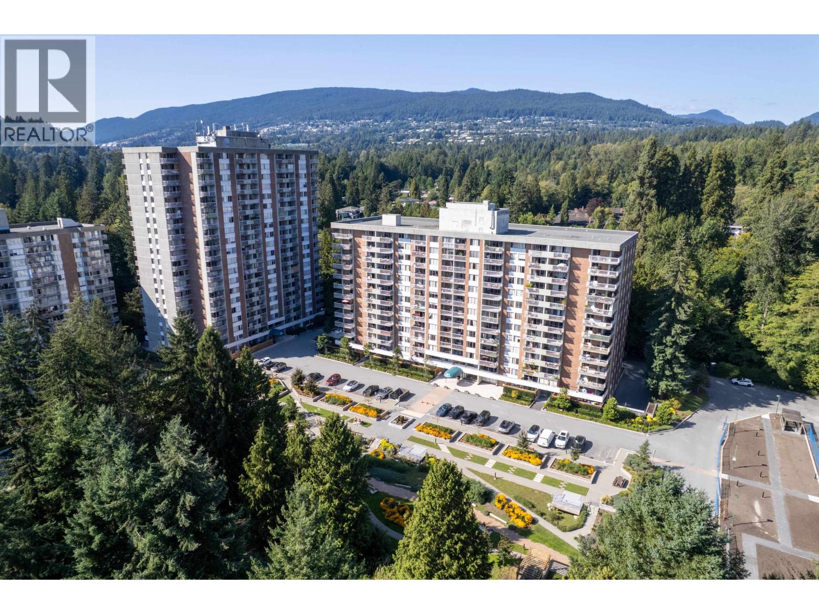 501 2012 FULLERTON AVENUE, North Vancouver
