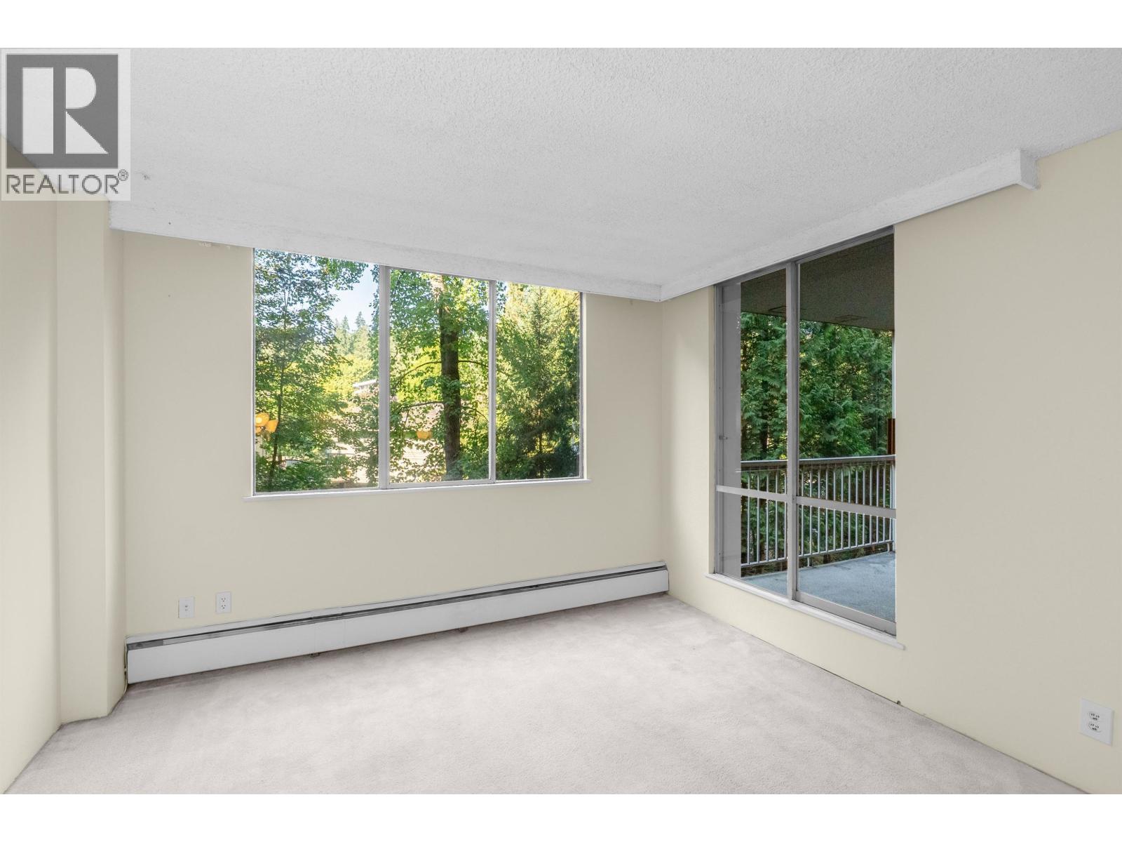 501 2012 FULLERTON AVENUE, North Vancouver