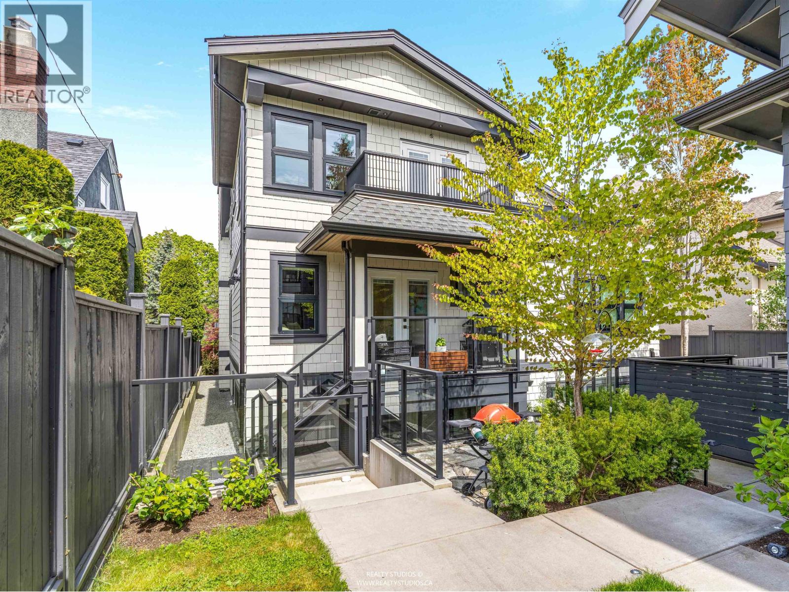 3022 W KING EDWARD AVENUE, Vancouver