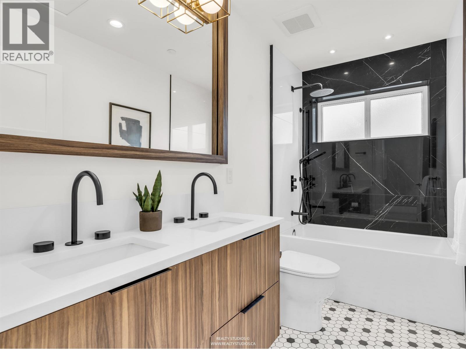 3022 W KING EDWARD AVENUE, Vancouver