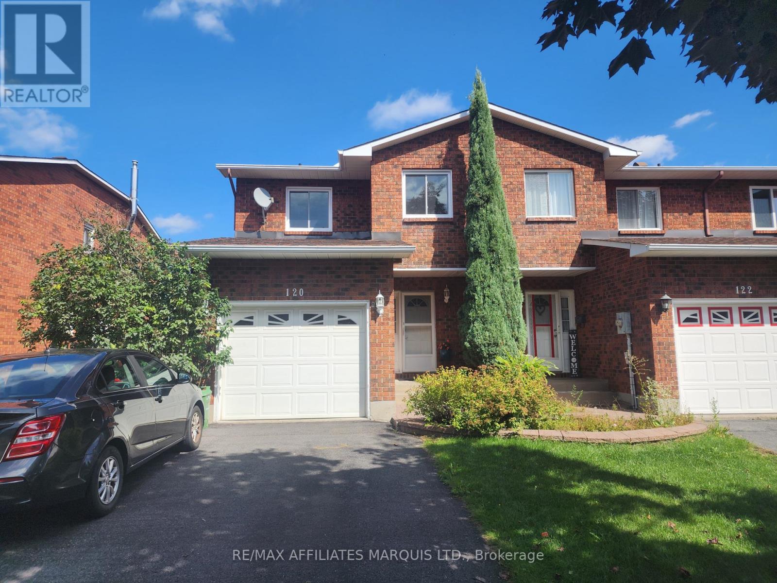 120 HERITAGE PLACE - 1