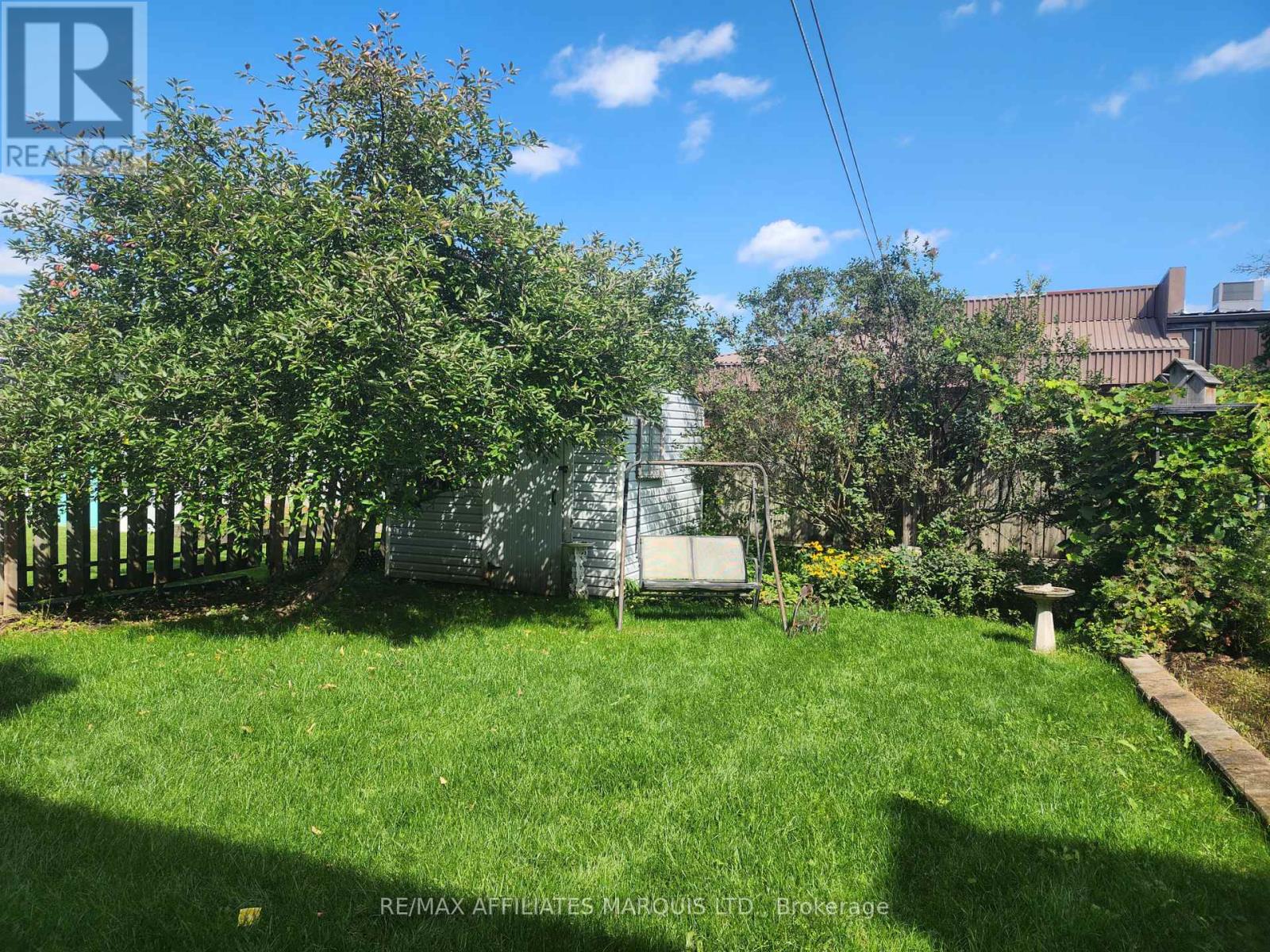 120 HERITAGE PLACE - Image 22