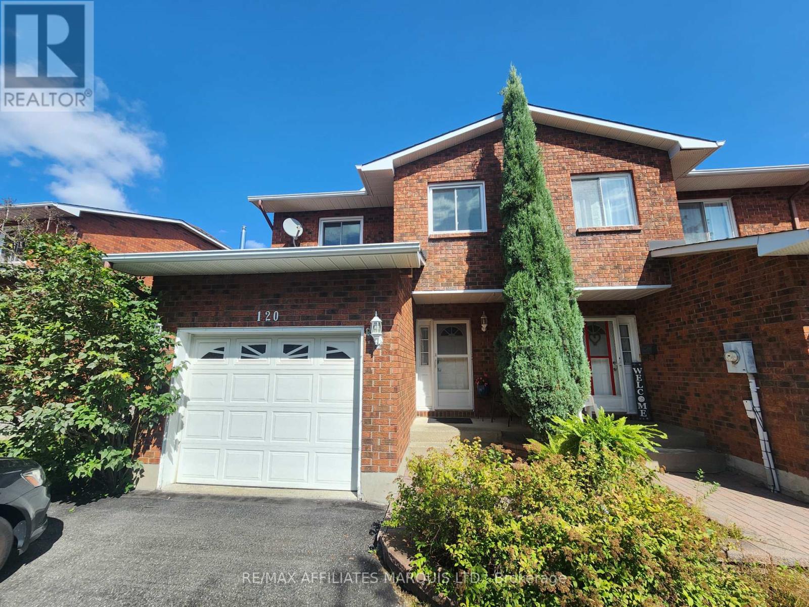 120 HERITAGE PLACE - 30
