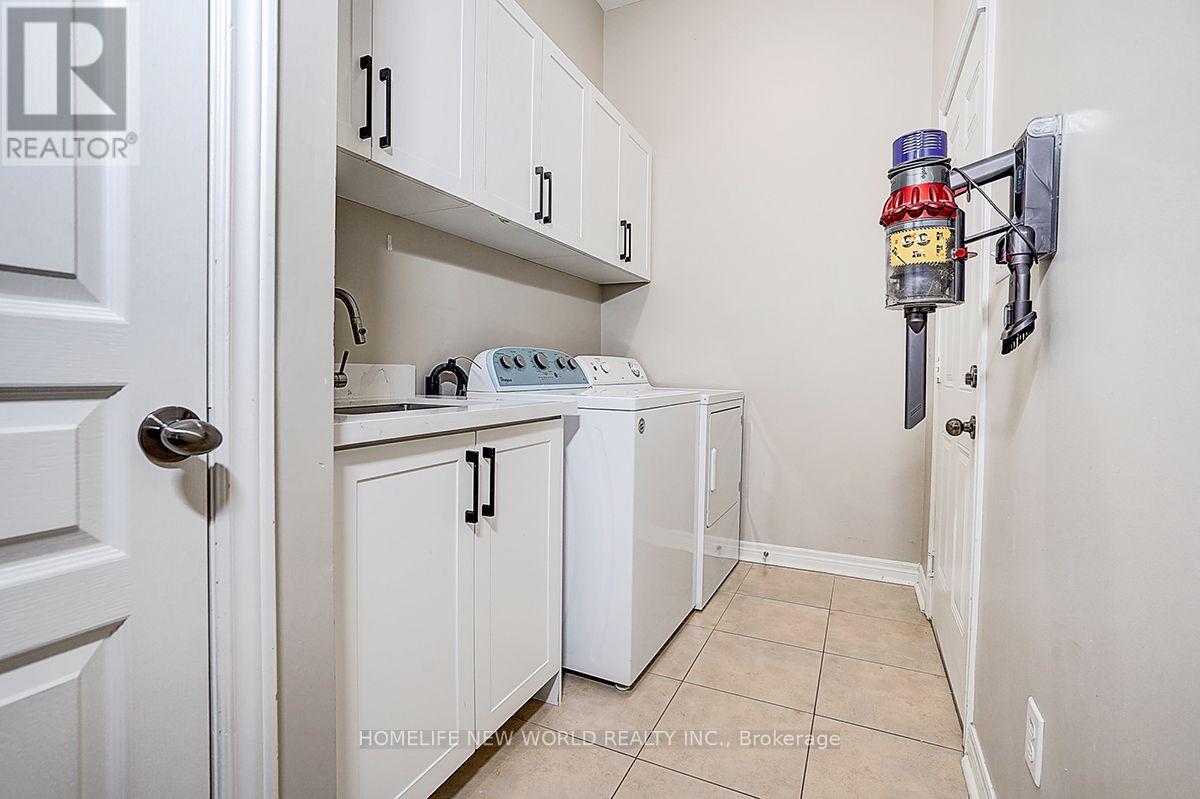 39 JAMES PARROTT AVENUE - 23