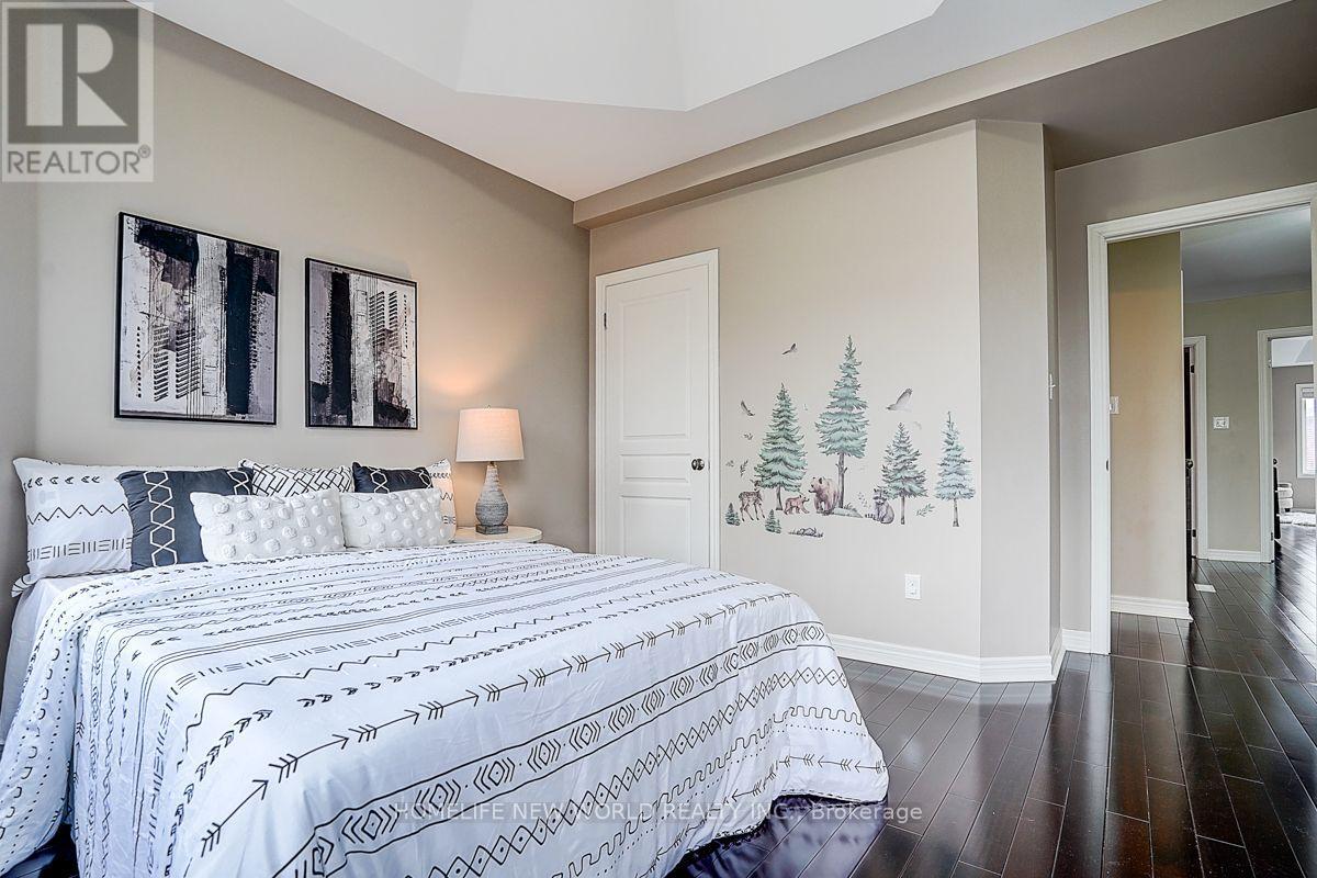 39 JAMES PARROTT AVENUE - Image 37