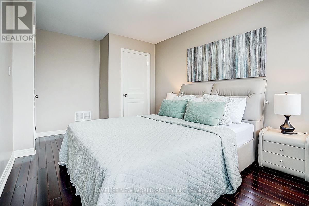 39 JAMES PARROTT AVENUE - 39