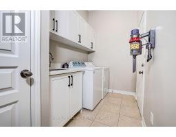 39 James Parrott Avenue, Markham, ON L6E0J8 Photo 23