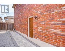 39 James Parrott Avenue, Markham, ON L6E0J8 Photo 42