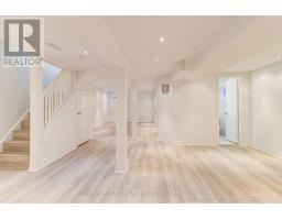 33 Kitsilano Crescent, Richmond Hill, ON L4C5A4 Photo 22