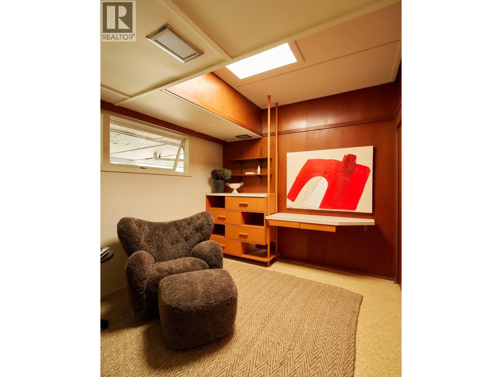 4065 SUNSET BOULEVARD, North Vancouver