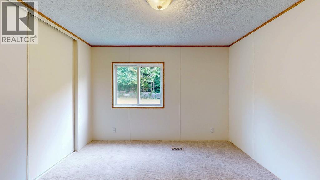 11 4496 SUNSHINE COAST HIGHWAY HIGHWAY, Sechelt