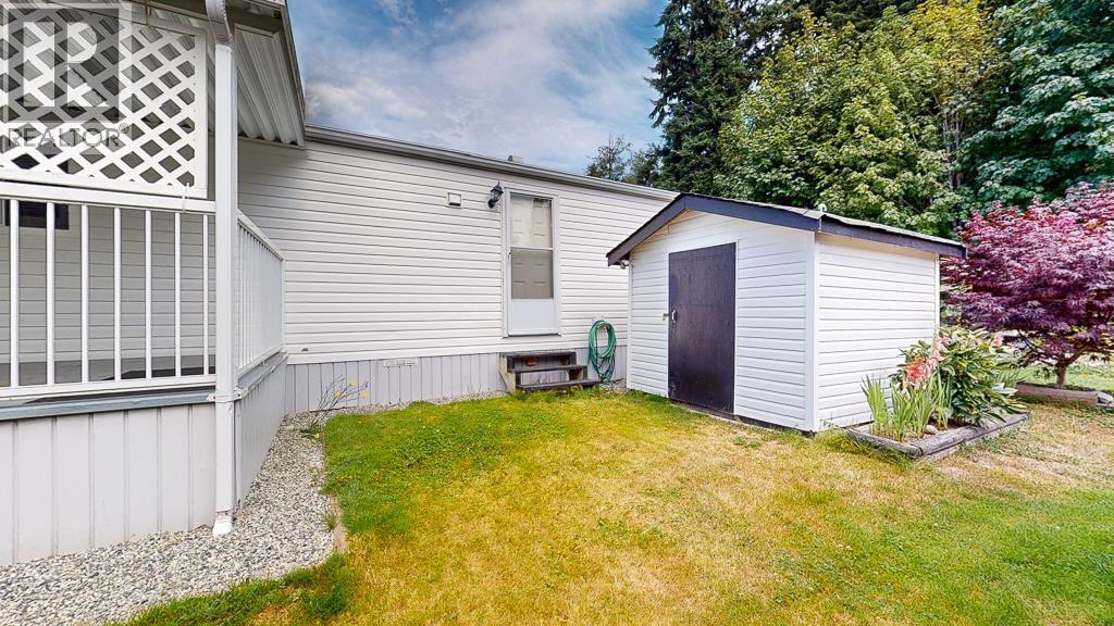 11 4496 SUNSHINE COAST HIGHWAY HIGHWAY, Sechelt