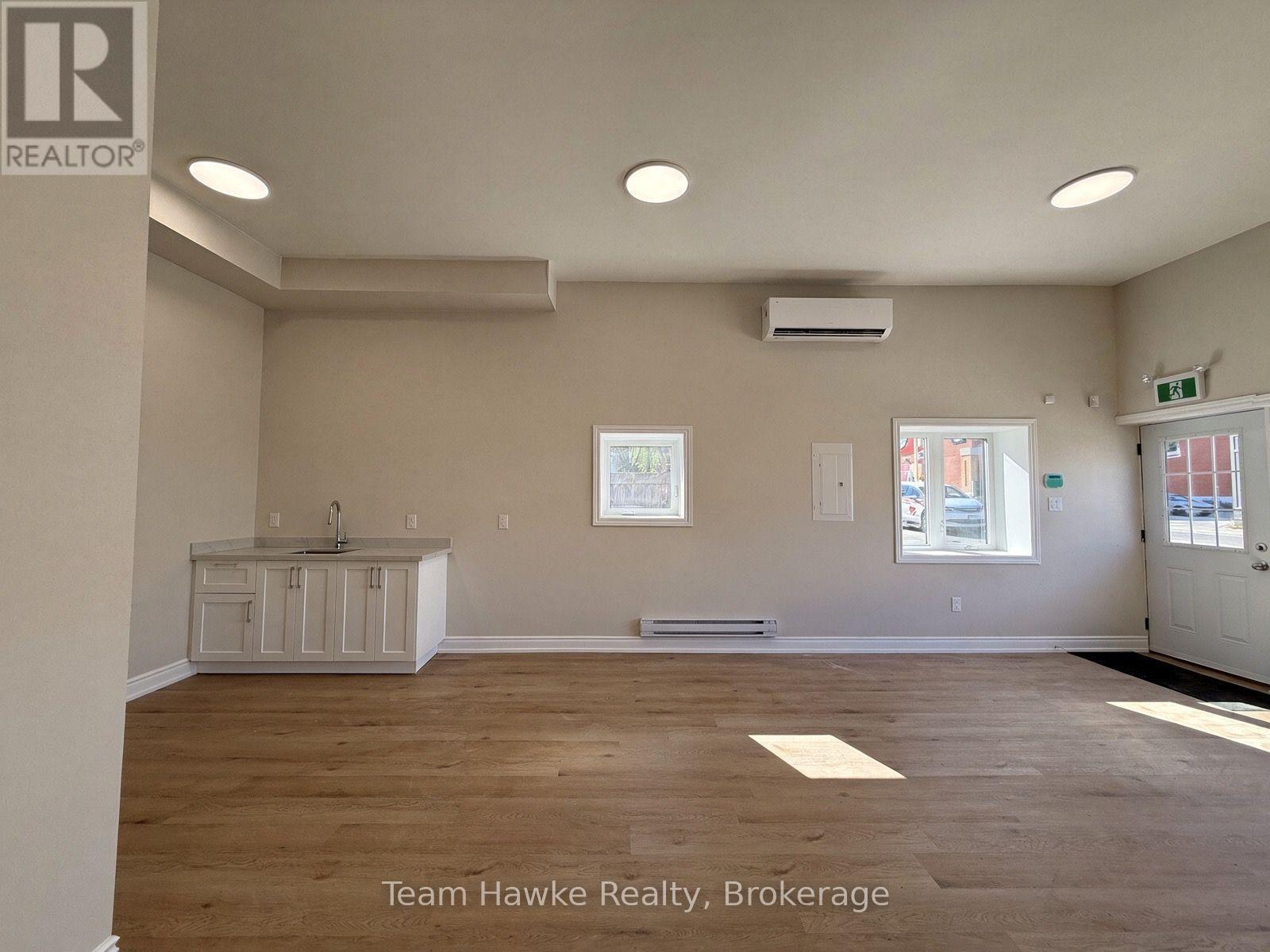 113 MAIN STREET, Penetanguishene — photo 3