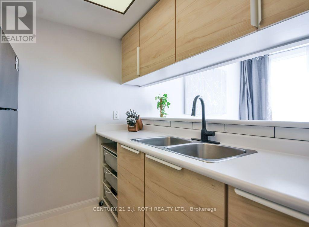 #1102 75 ELLEN STREET - 18