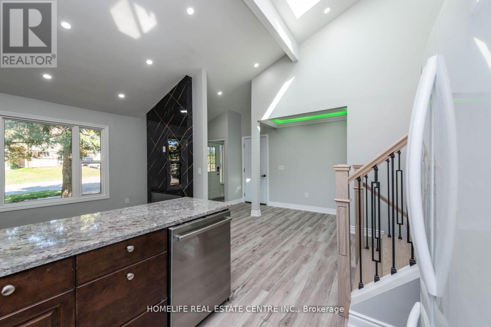 79 FOX RUN - Image 18