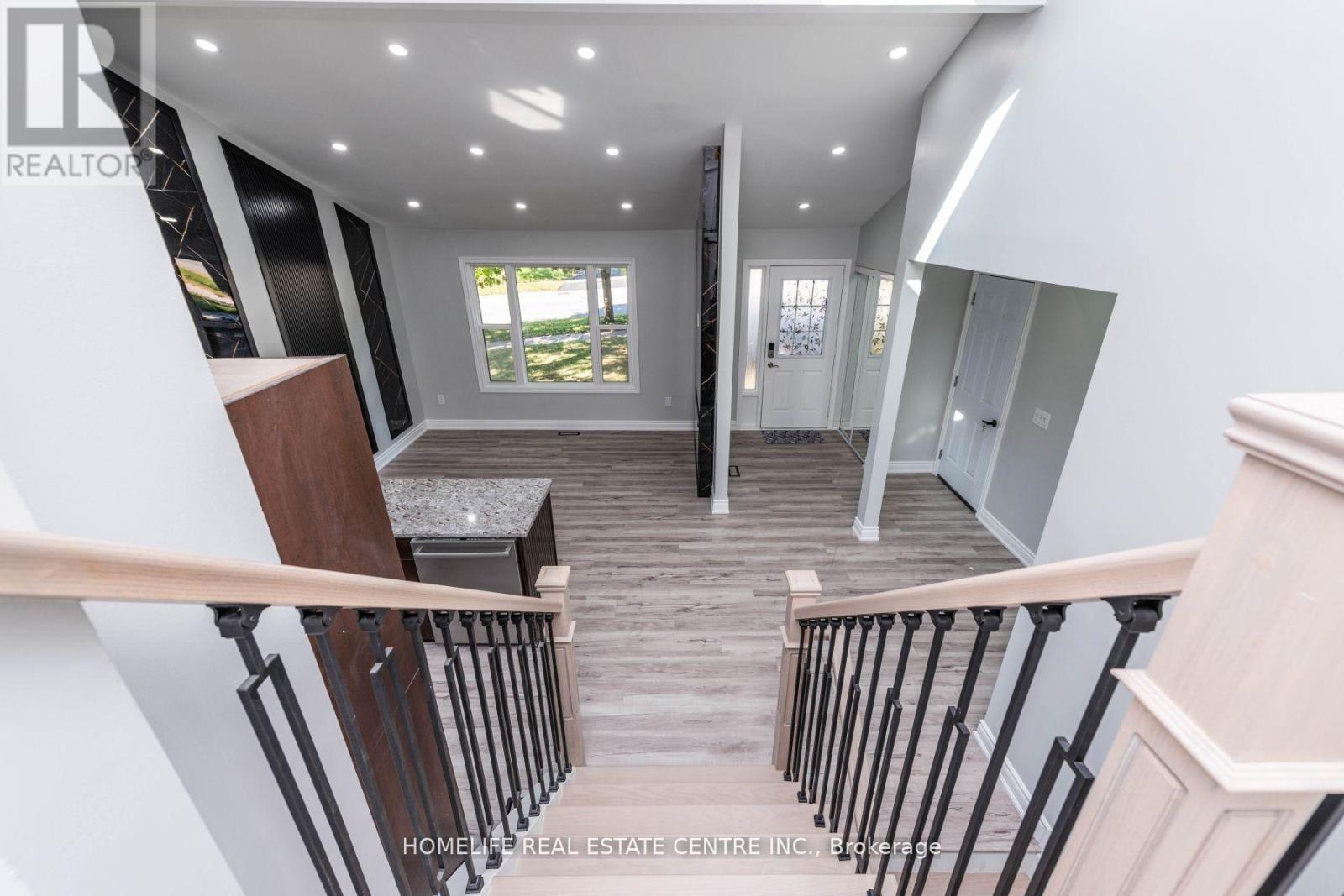 79 FOX RUN - Image 19