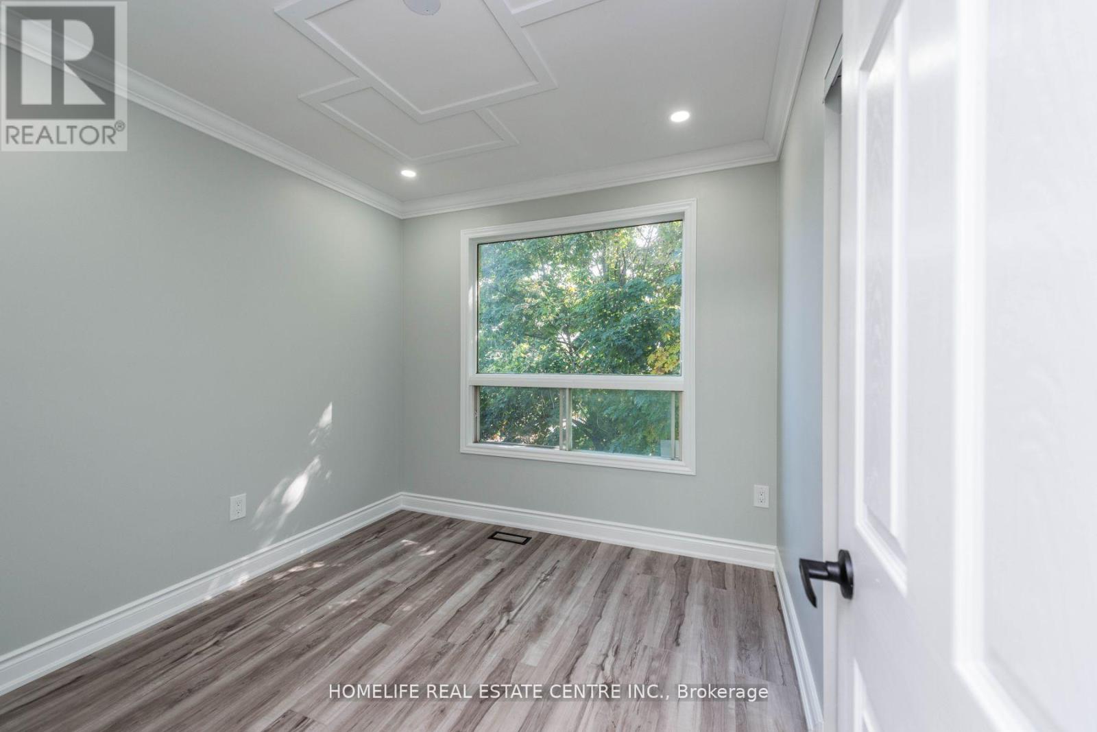 79 FOX RUN - Image 22