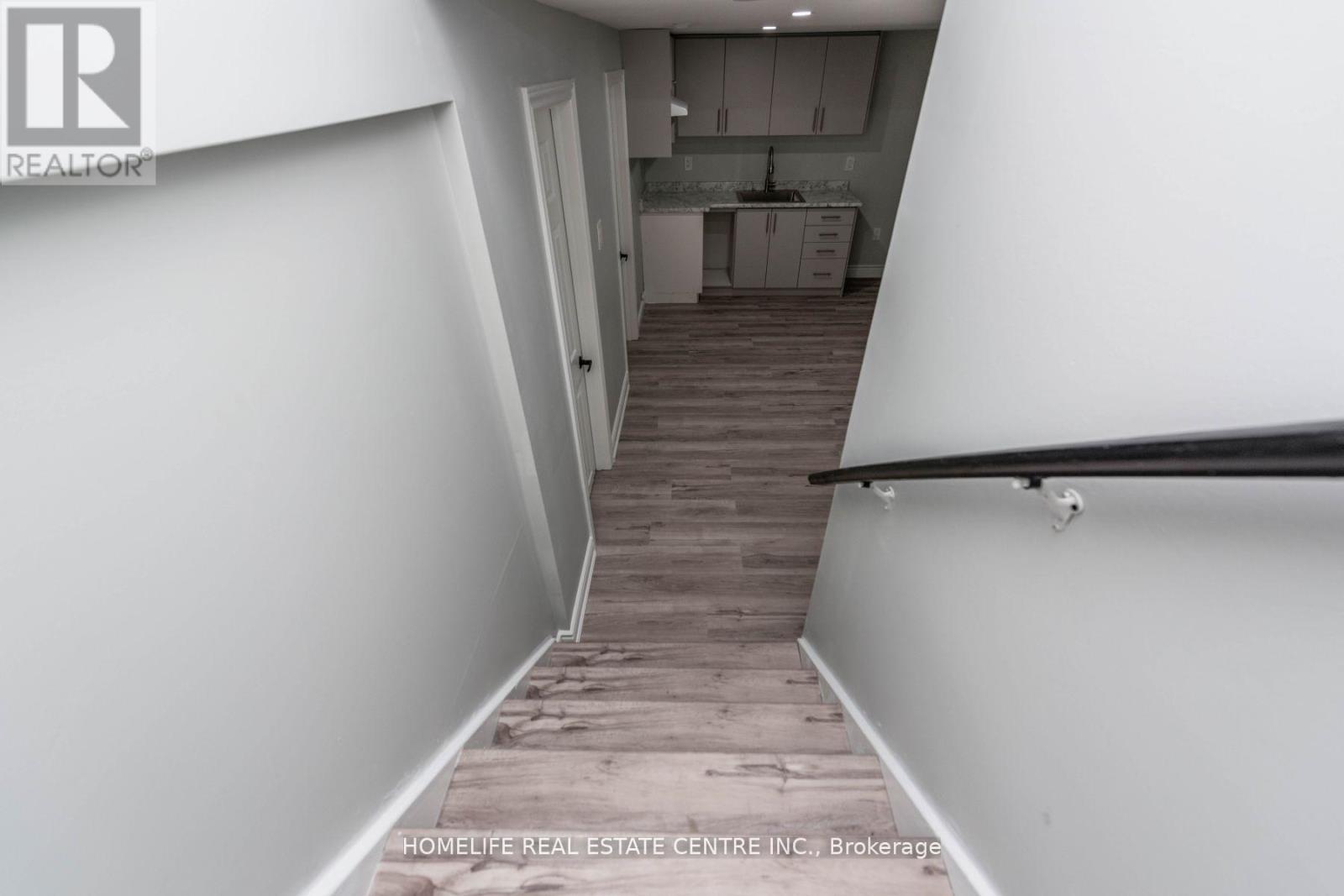 79 FOX RUN - Image 42