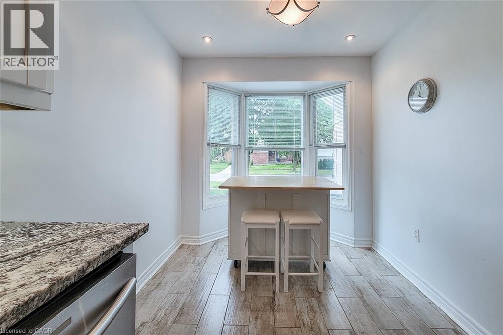 8 DALTON Gate - Image 17