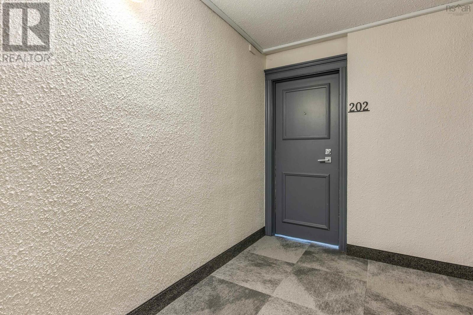 202 5572 North Ridge Road, Halifax — photo 2