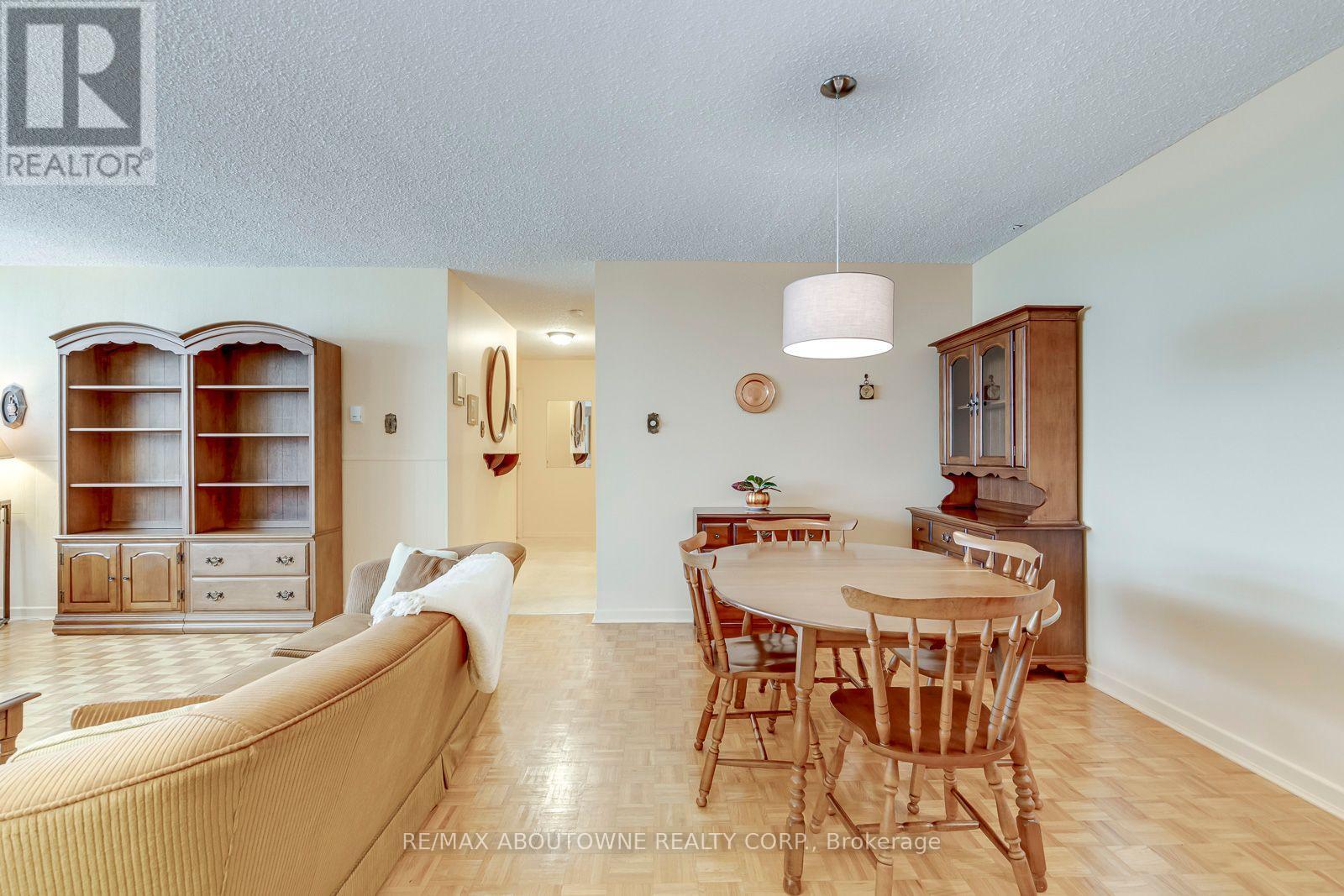 #906 212 KERR STREET - Image 25