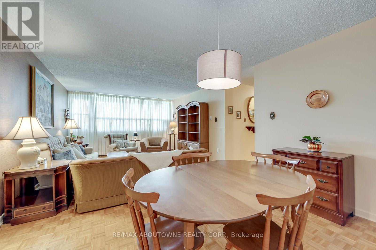 #906 212 KERR STREET - Image 27